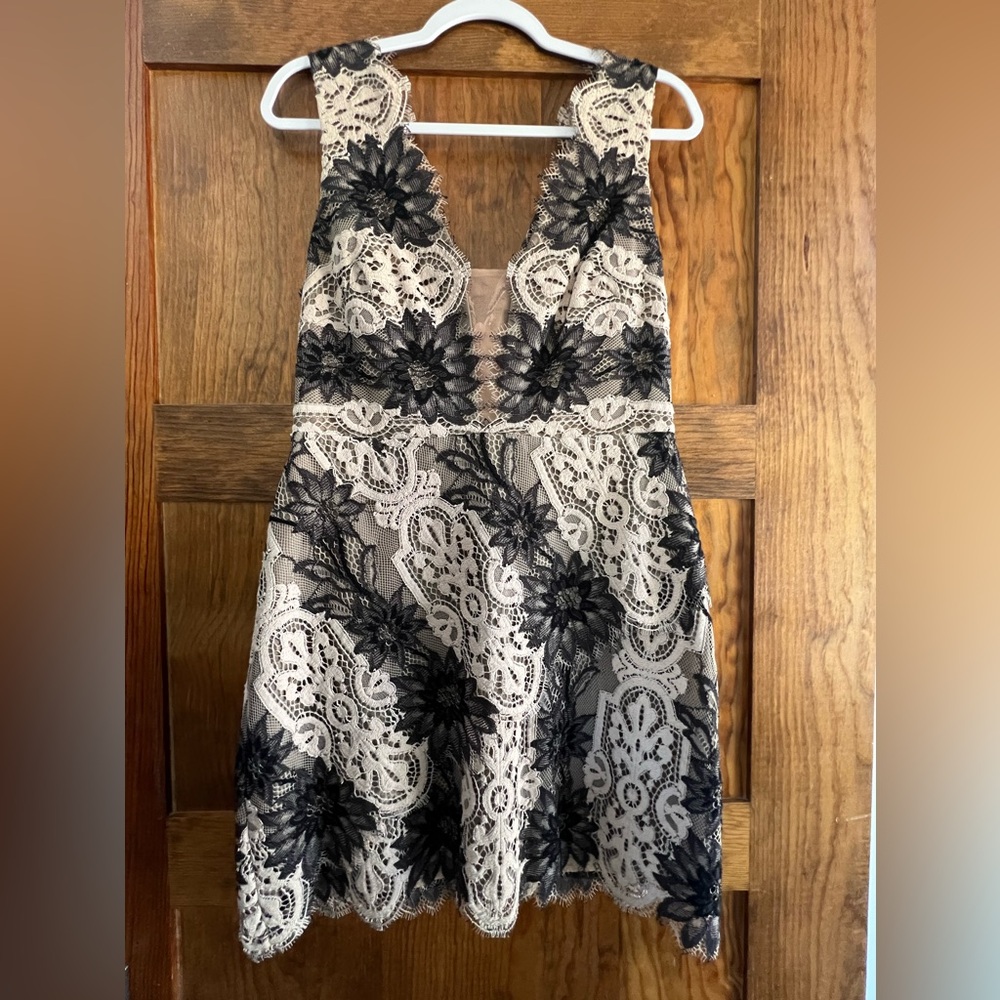 BCBG Max Azria Black and Cream Party Dress Size 10